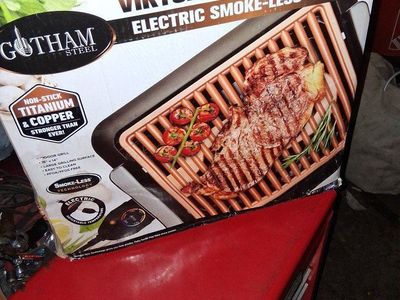 indoor smokeless grill New in box