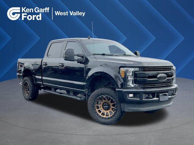 2019 Ford F-350 Super Duty Lariat