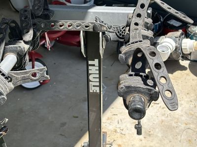 Thule swing away bike rack