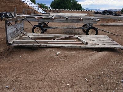 wagon running gear and flatbed deck