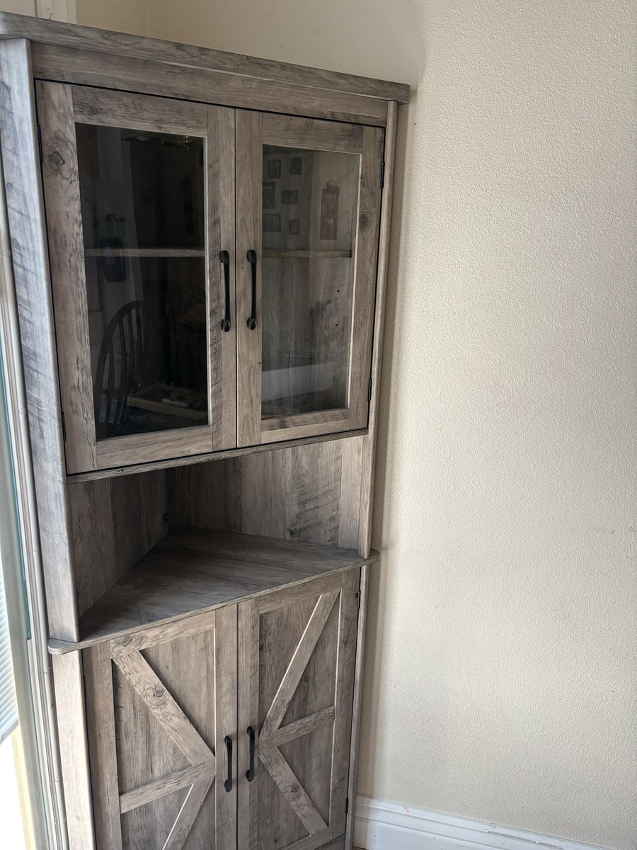 Main image 4