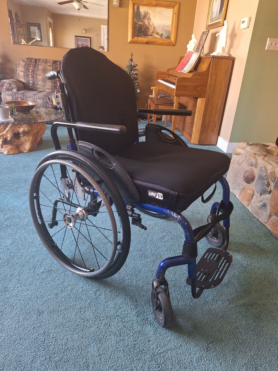 Quickie Q7 wheelchair