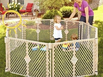 New! Toddleroo by North States Superyard 8-Panel Baby Playpen 26x32 panels