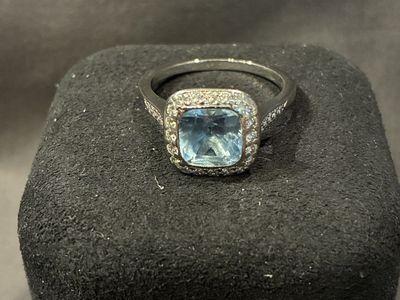 RARE VINTAGE Tiffany & Co Aquamarine Legacy Cocktail Engagement Platinum Ring
