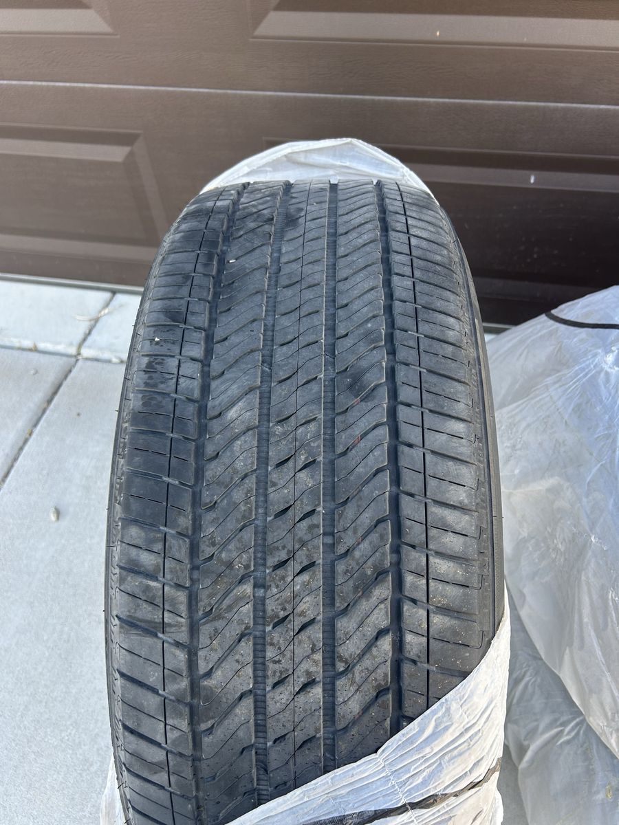 3 tires Bridgestone