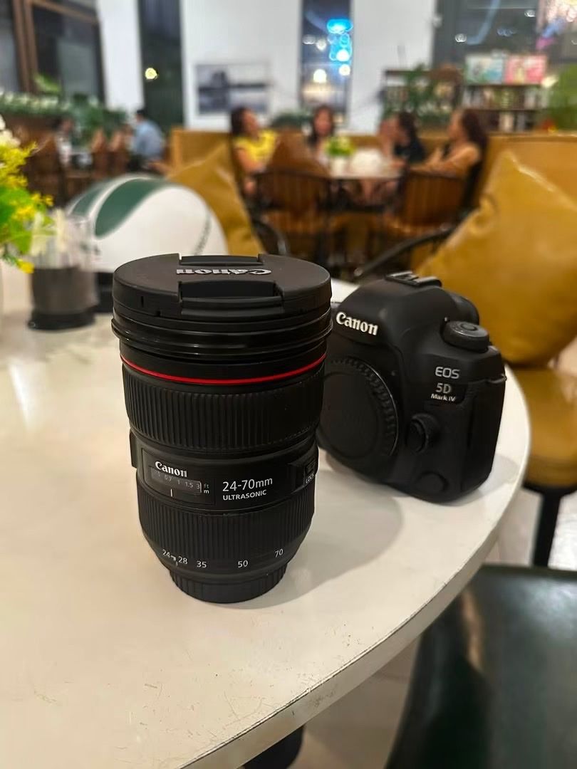 Canon 5d iv, 24-70 ii 2.8L 