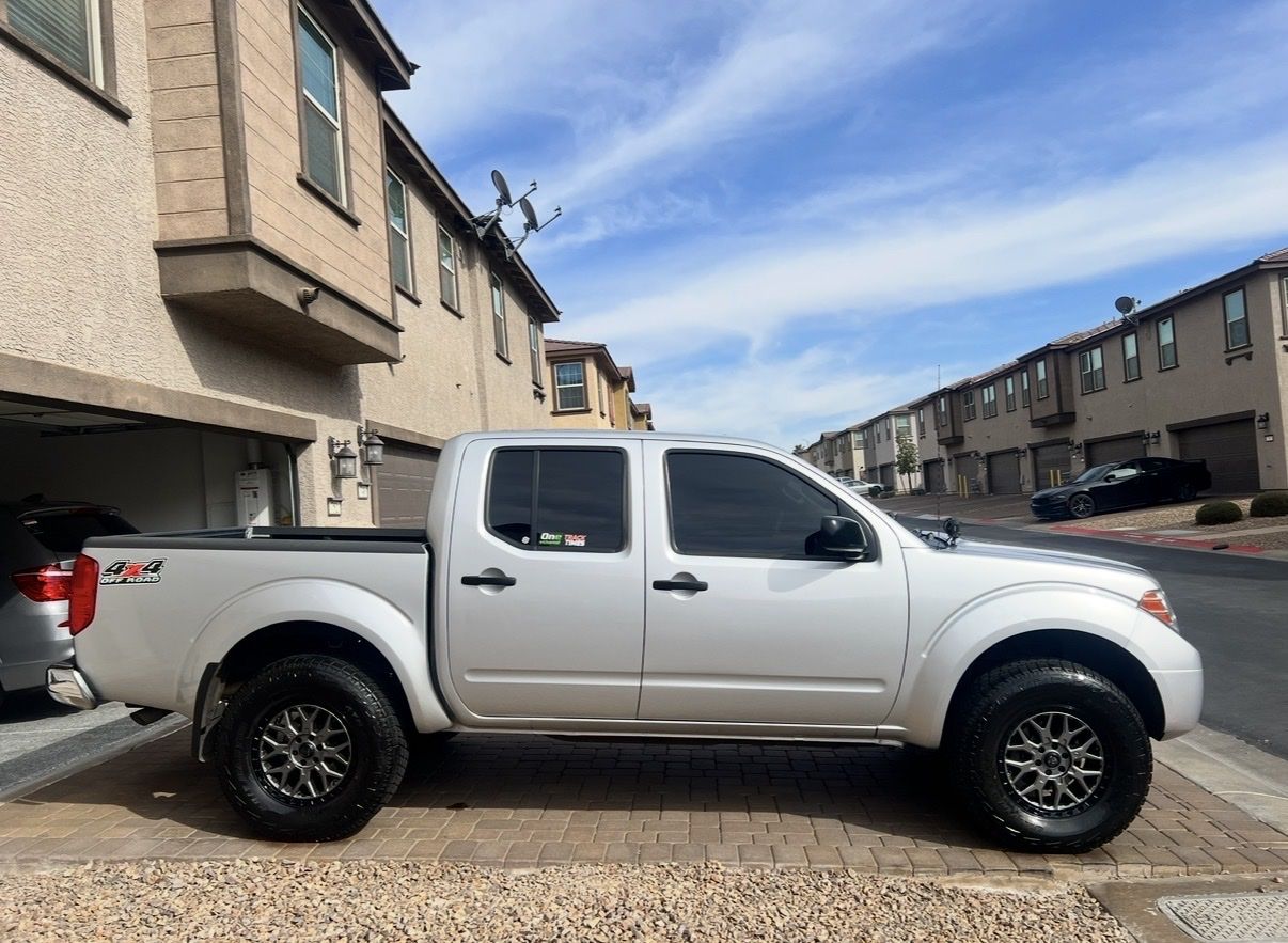 2012 Nissan Frontier SV V6