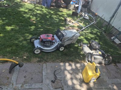 Honda Self-Propelled Walk-Behind Mower - Used, Good Condition, with Grass Catcher with weed wacker