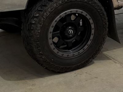 17x9 fuel wheels 6x5.5 bolt pattern