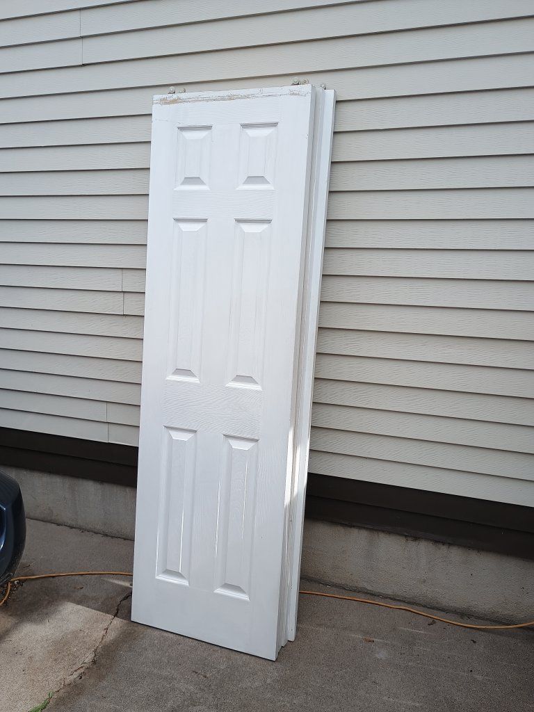 4 24" bypass doors free