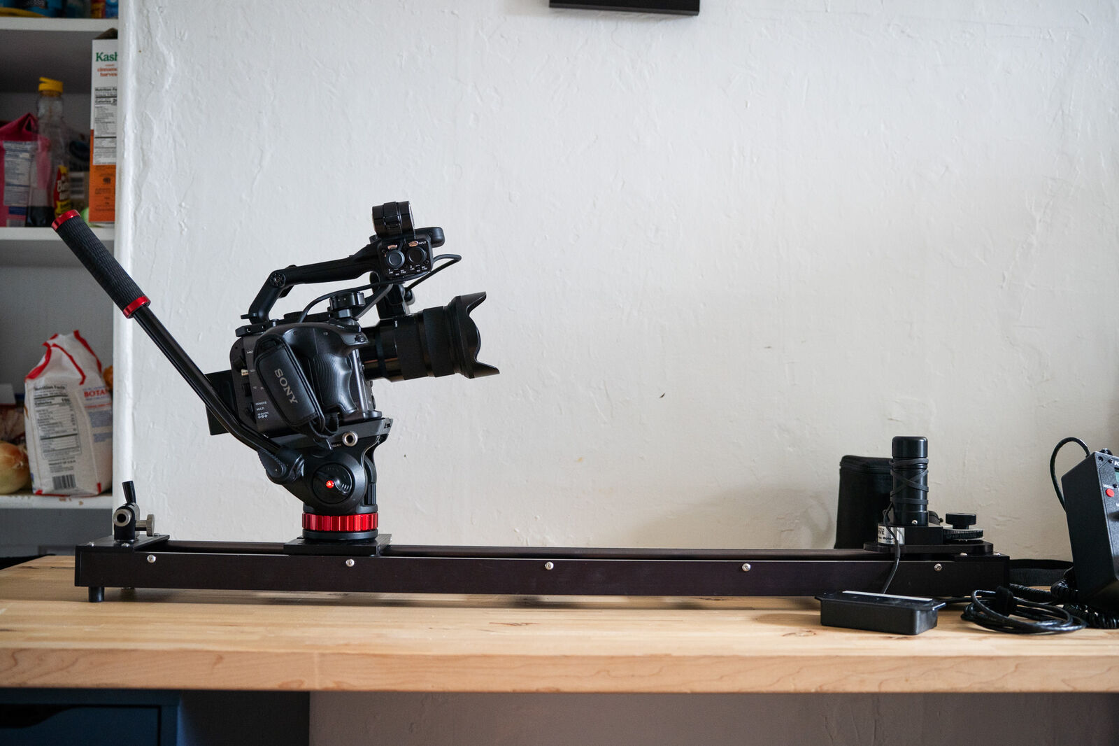 Kessler CineSlider, Kessler Oracle Controller & Manfrotto 502AH Video Head