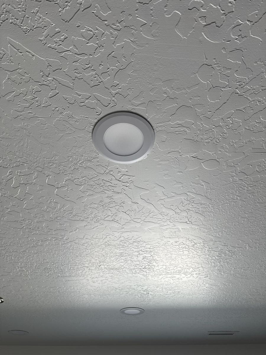 Main image 3
