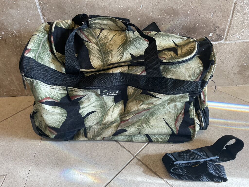 Small Travel Duffel Bag W/ Wheels & Handle