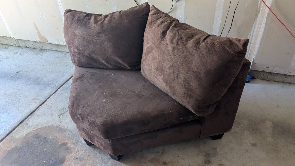 Free couch wedge