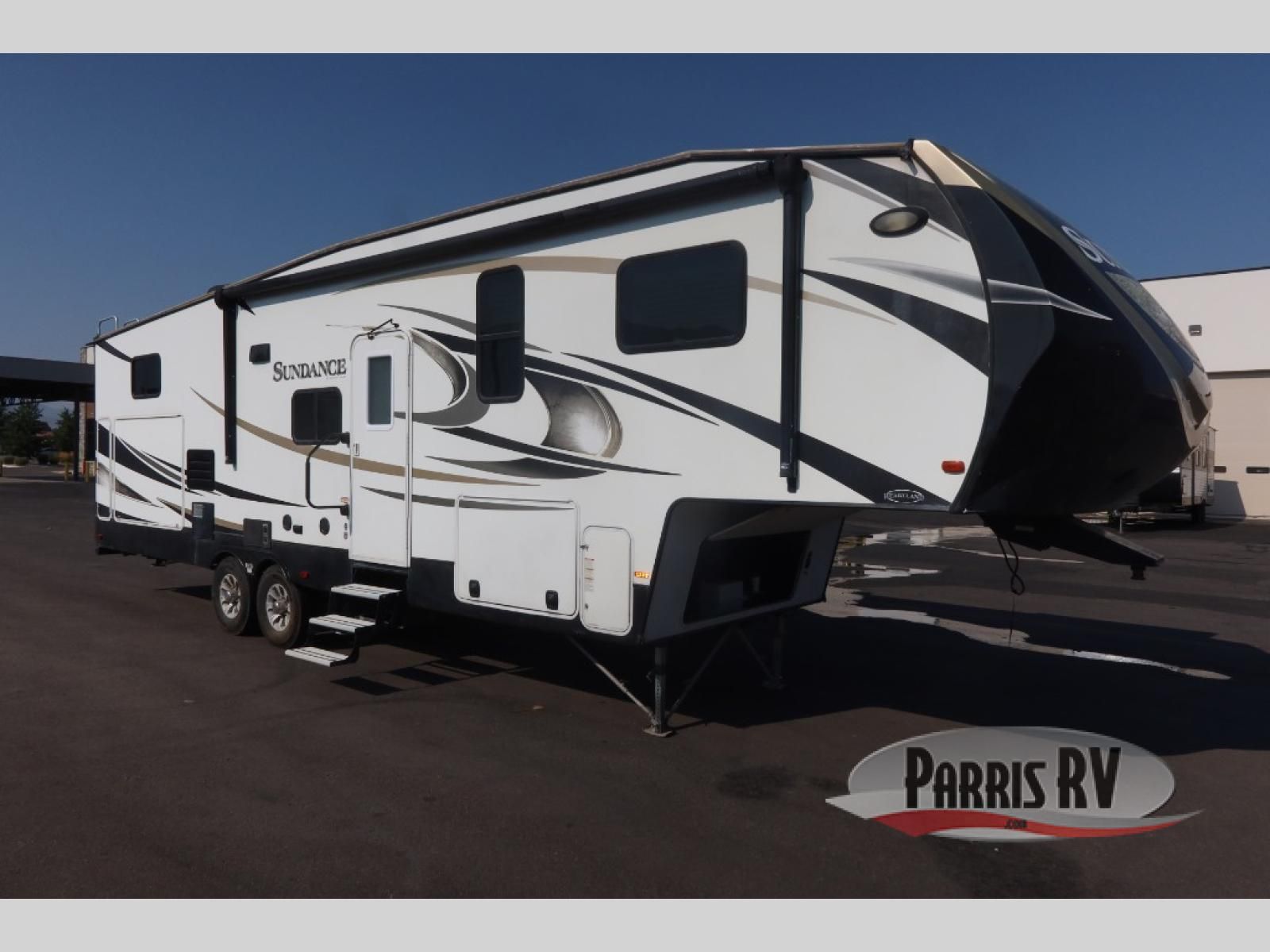 Used 2017 Heartland Sundance 3300CK