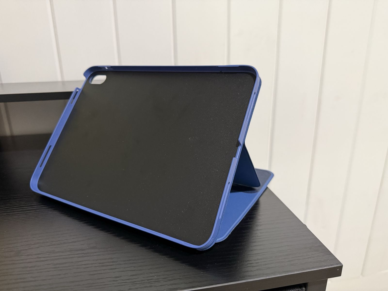 ESR for iPad A16 Case, iPad 11th/10th Generation Case (2025/2022), Removable Magnetic Cover, Adjustable Portrait/Landscape Stand