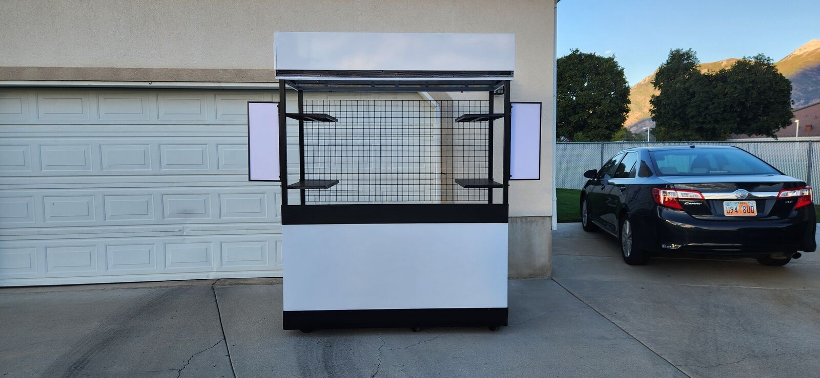 EZ-Kiosks Single Mobile Kiosk