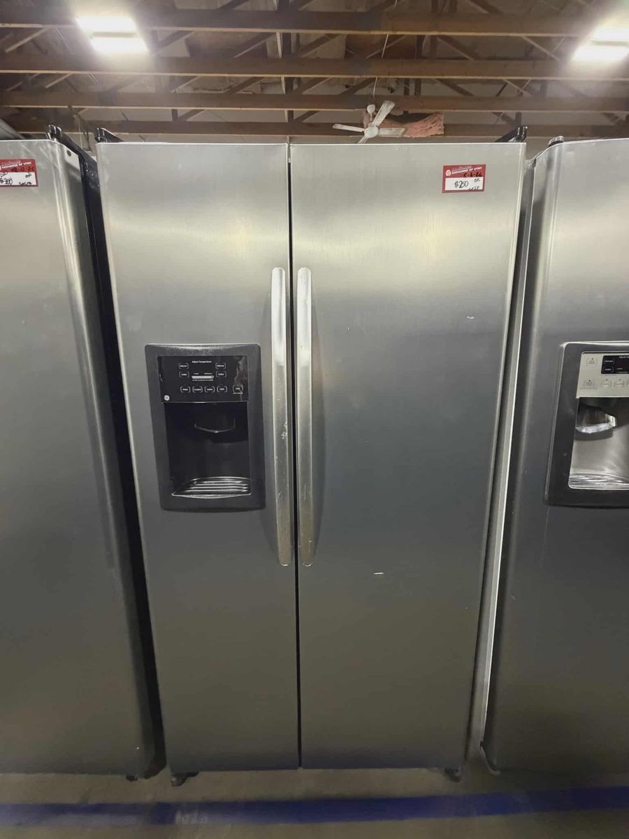 GREAT FOR GARAGE! GOOD GE SIDE BY SIDE FRIDGE