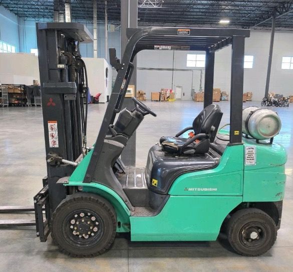 Mitsubishi FG25n Forklfit for ONLINE Auction!