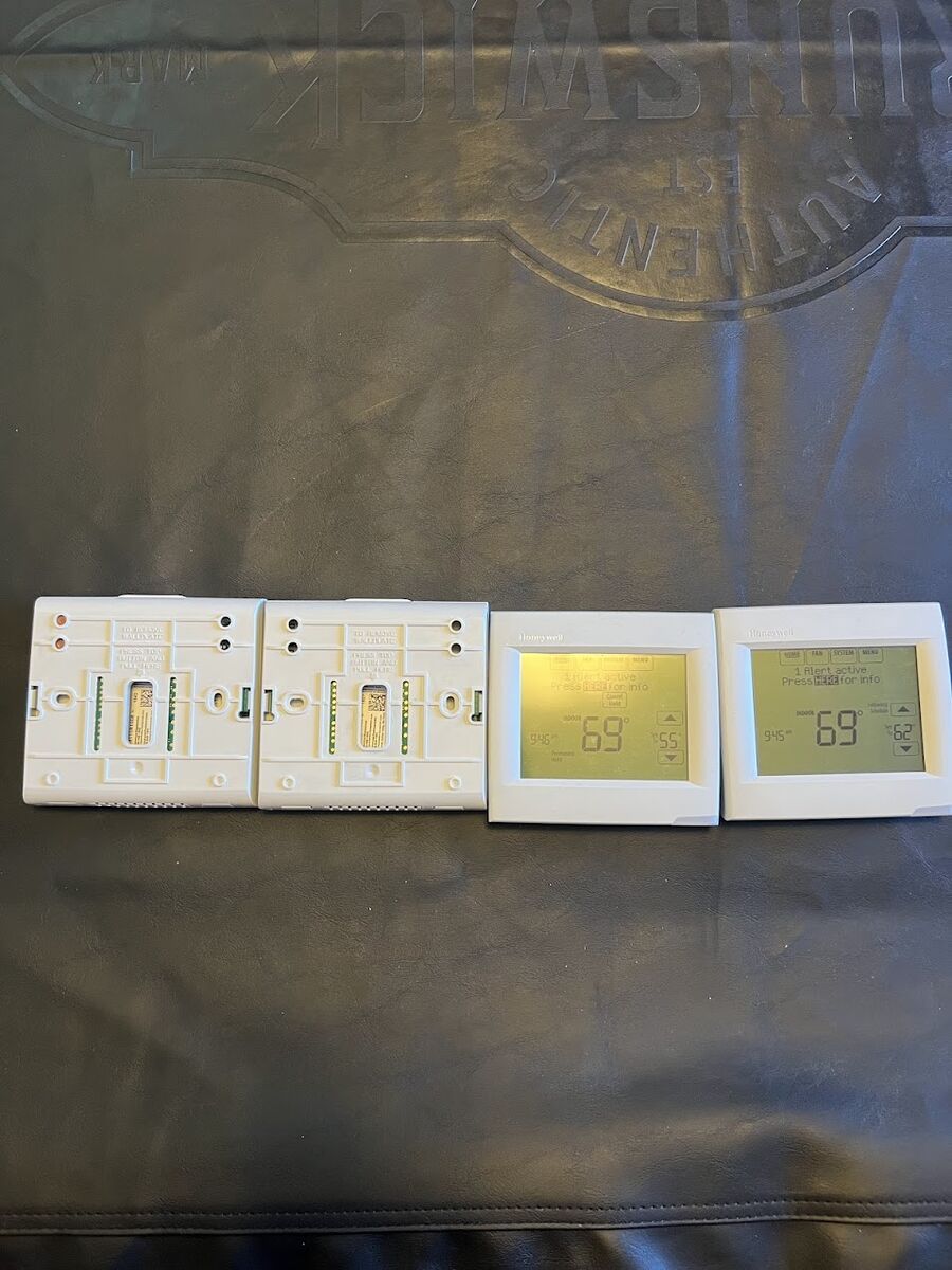 4x Honeywell VisionPRO 8000 Thermostats (TH8110R1008) – Working Great