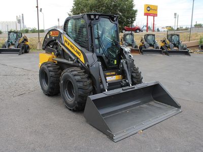 New Holland L328 Skidsteer