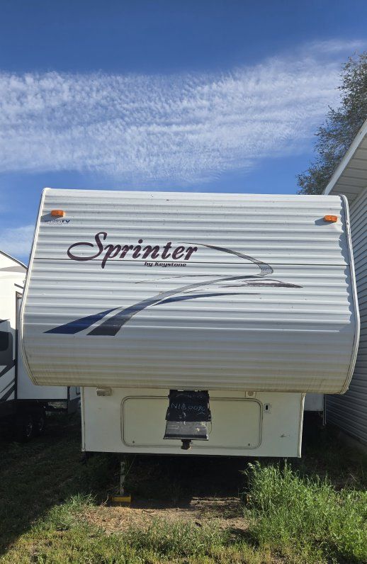 2003 Keystone Sprinter 27 RLS Fifth wheel