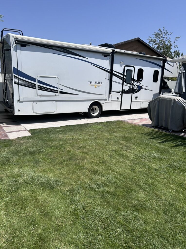 2022 Nexus Truimph Motorhome(RV)