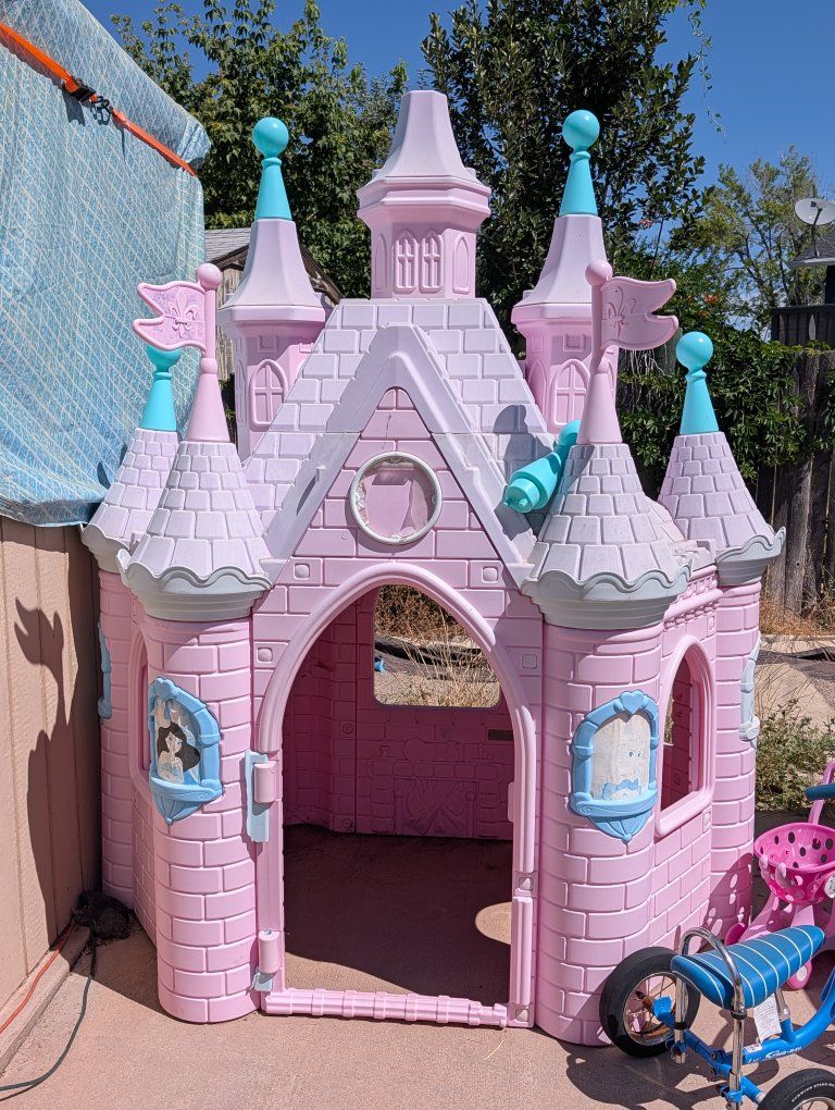 Little Tikes Princess Castle Playhouse