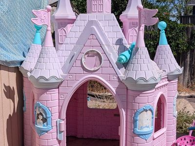 Little Tikes Princess Castle Playhouse