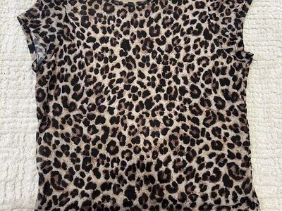 Cheetah Silky Top Size Small