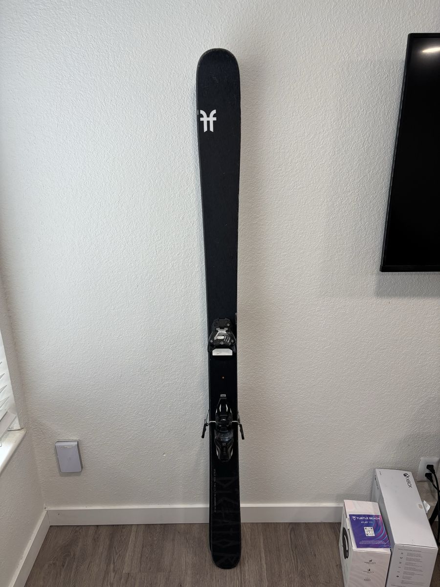 Main image 3