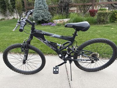 Black Hyped bike