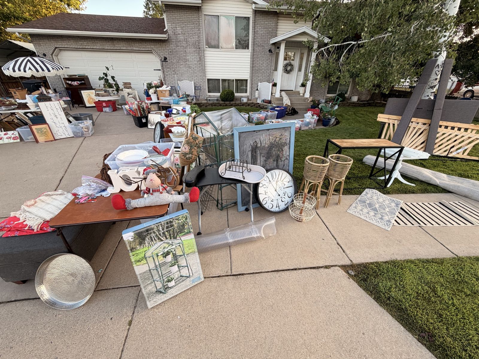 HUGE vintage garage sale now!! Inventory from a vintage store plus more!! Great prices and lots of great finds!