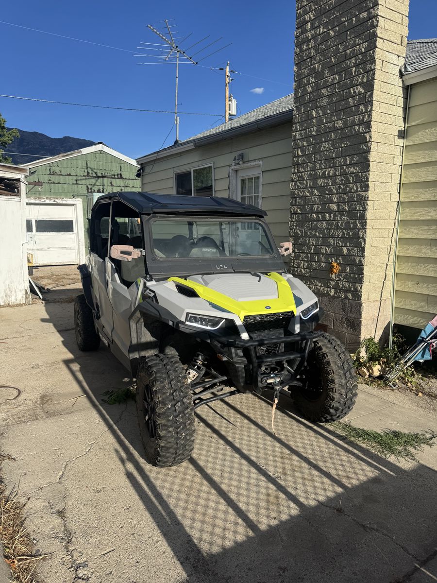 2023 Polaris General 