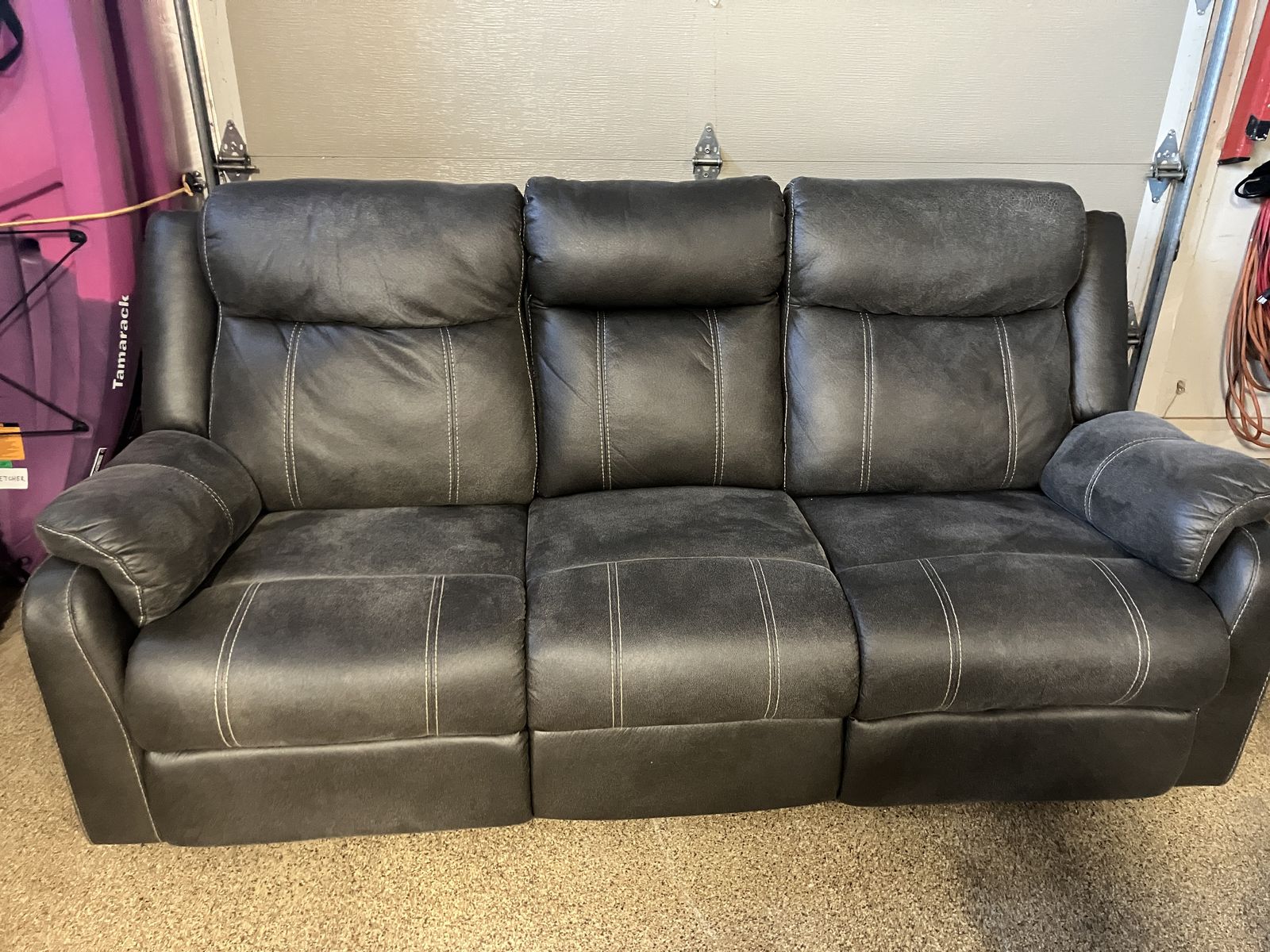 Sofa & loveseat