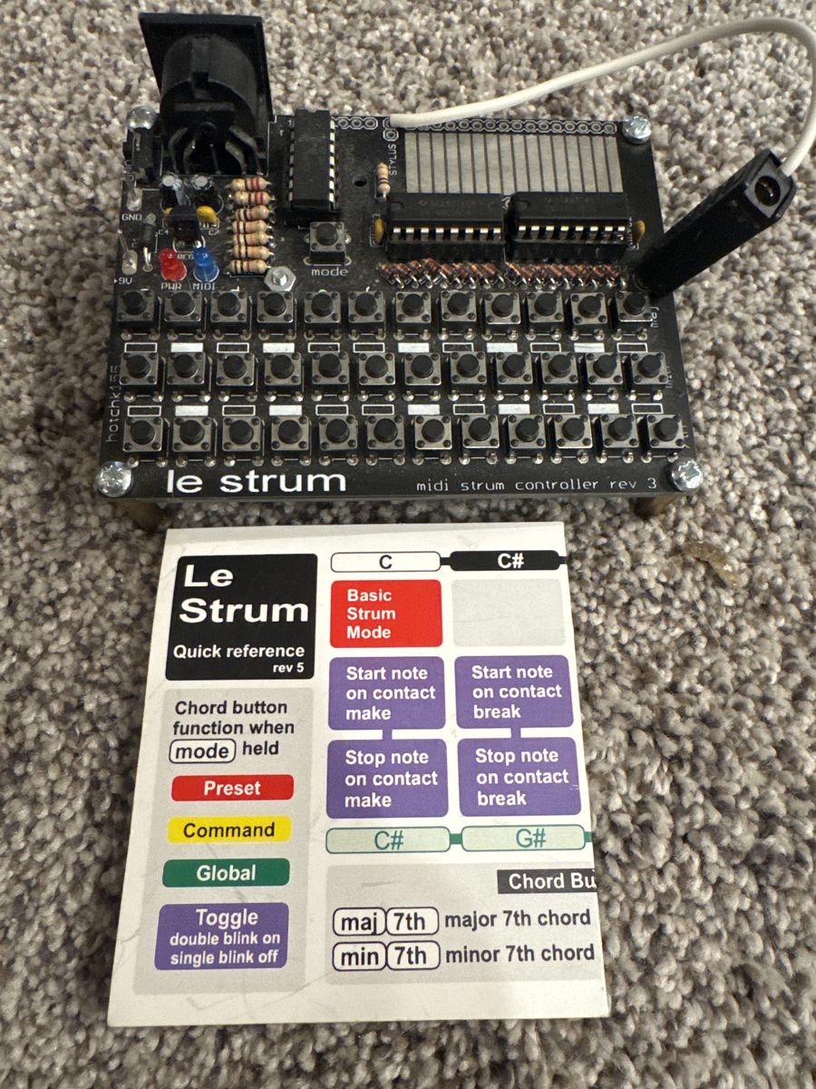 MIDI Controller Le Strum