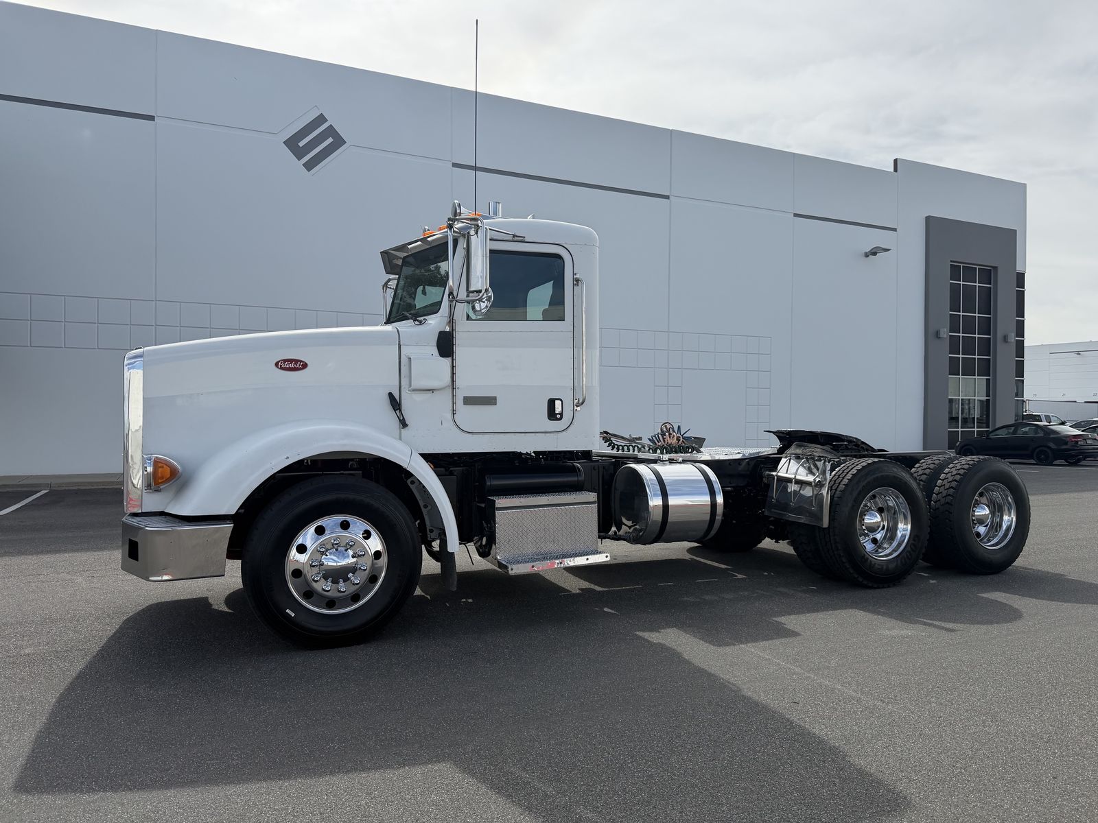 2008 Peterbilt 367 Day Cab - 2 Line Wet Kit 