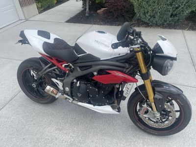 2016 Triumph Triple Speed T - 1050 CC
