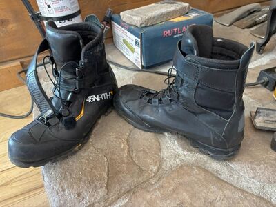 Wolvhammer Winter Cycling Boots