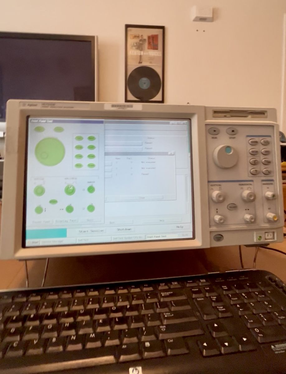 Agilent 16702B Logic Analysis System