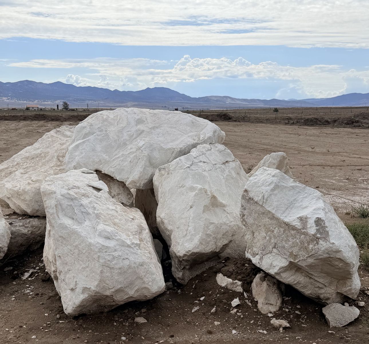 Main image 17