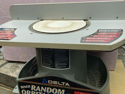 Delta 9” random orbital sander