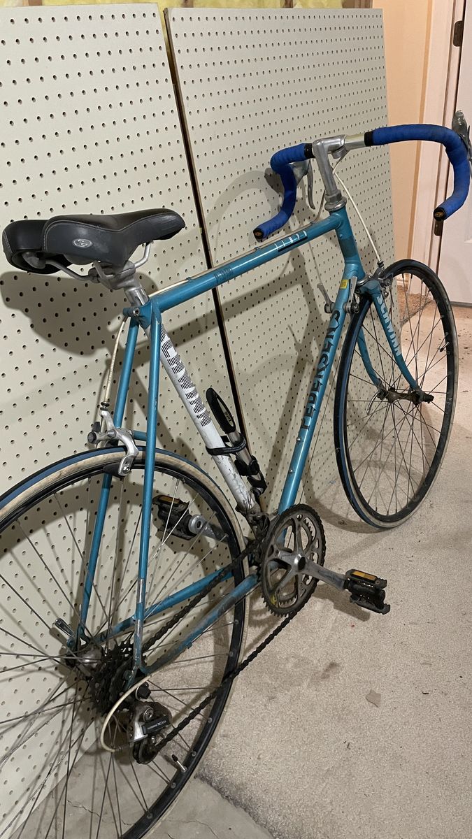 Schwin Tempo bicycle