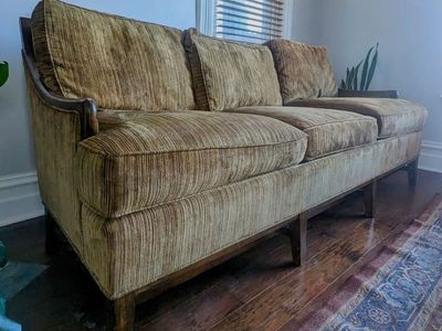 Vintage Mid-Century tuxedo Sofa - Tufted Velvet in Olive Green, Wood Frame, 3-Seater Couch