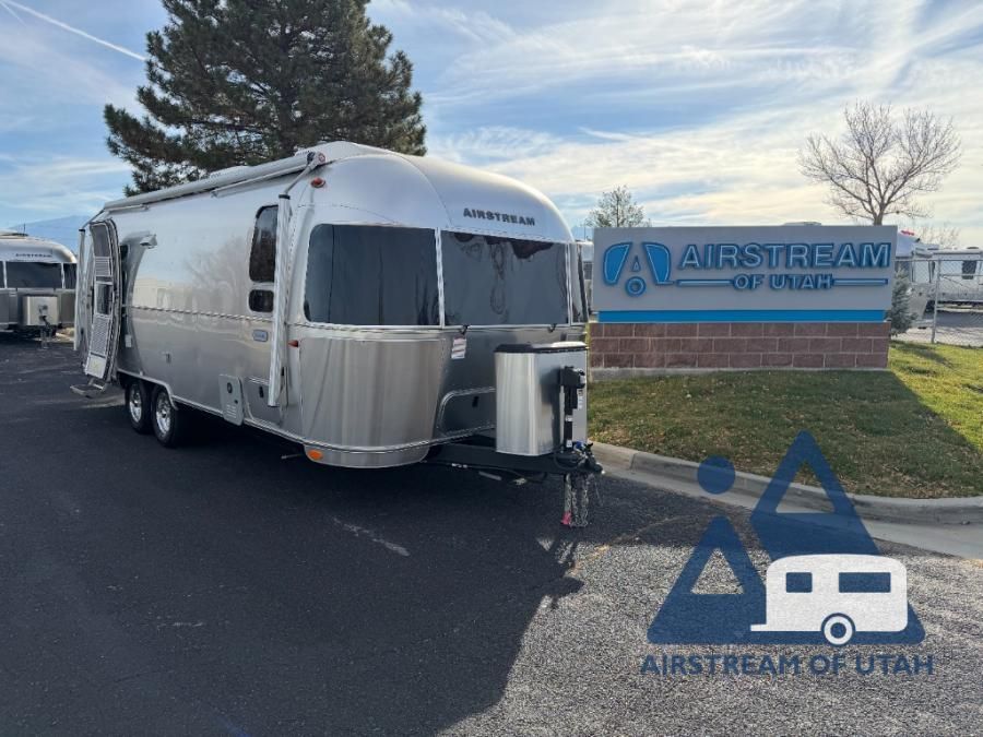 2024 Airstream Globetrotter 25FB