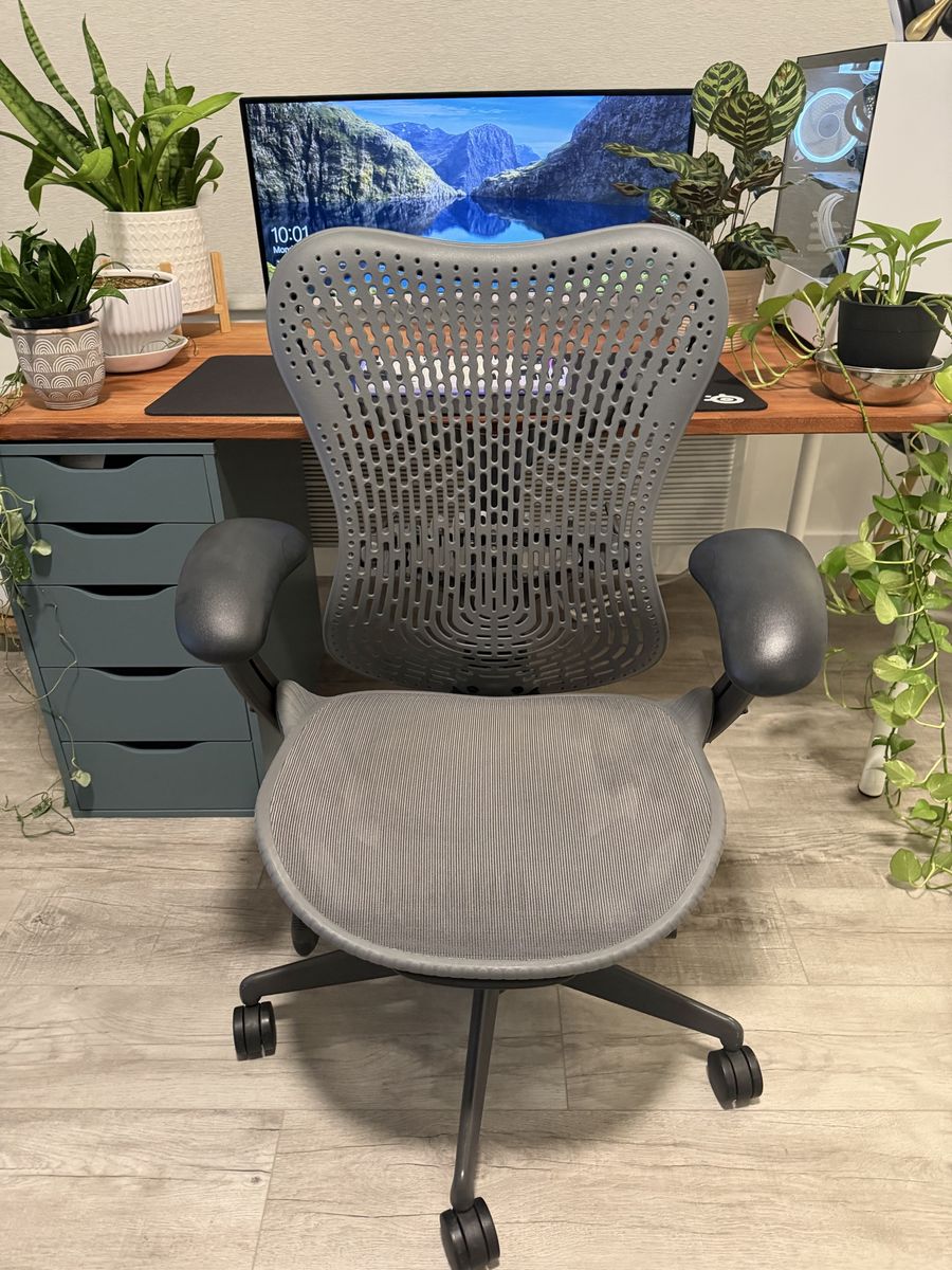 Herman Miller Mirra 2 Chair ( FREE DELIVERY )