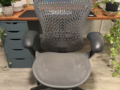 Herman Miller Mirra 2 Chair ( FREE DELIVERY )