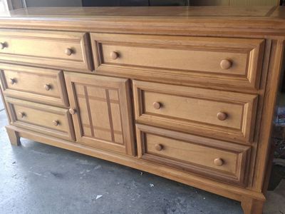real wood 6 drawers dresser with cubby/cordova
