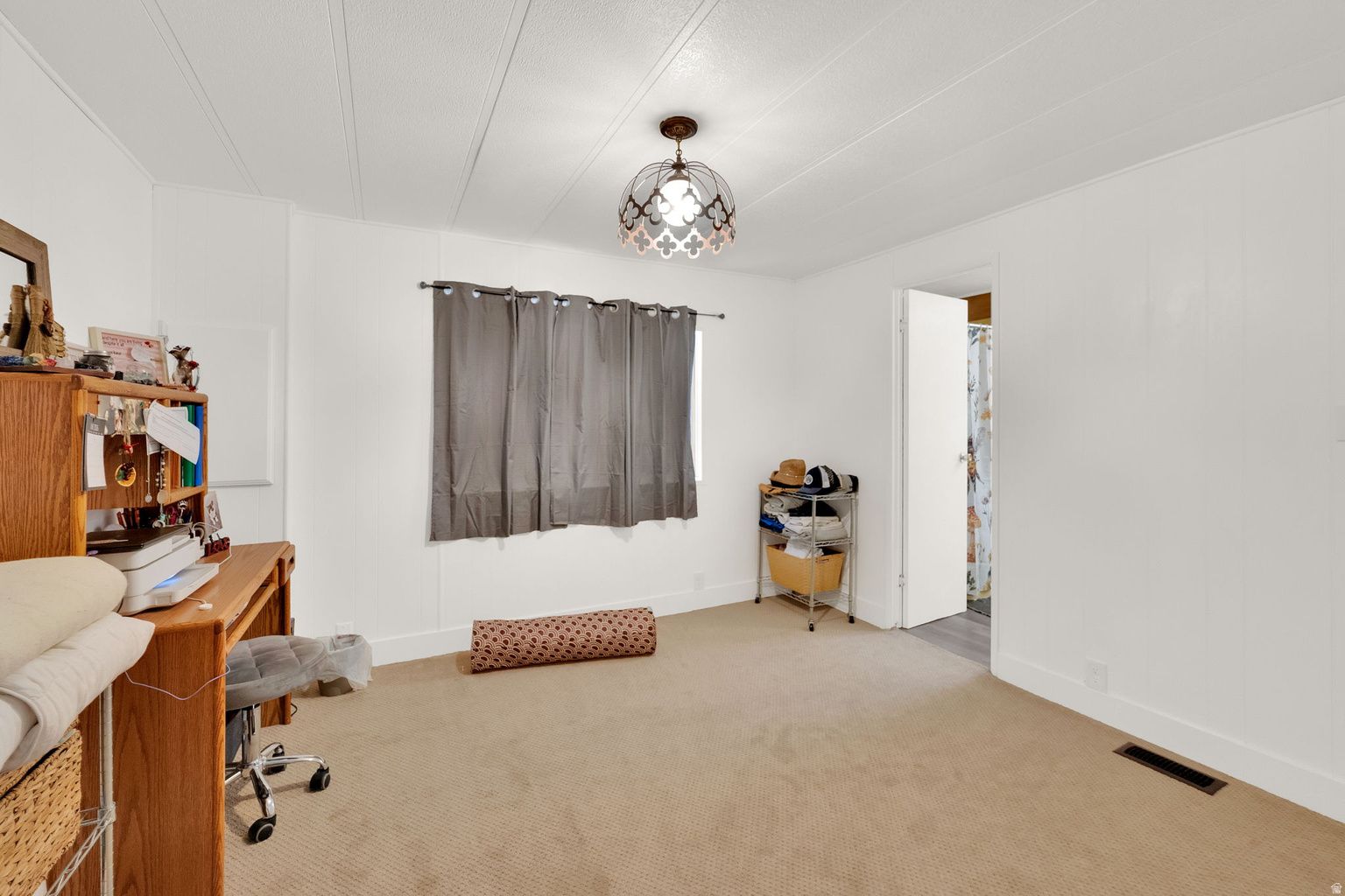 Main image 14