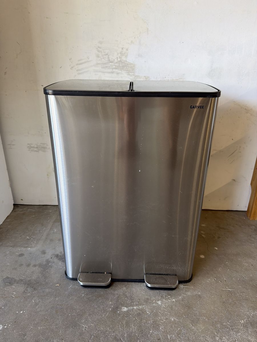 Stainless steel trash can